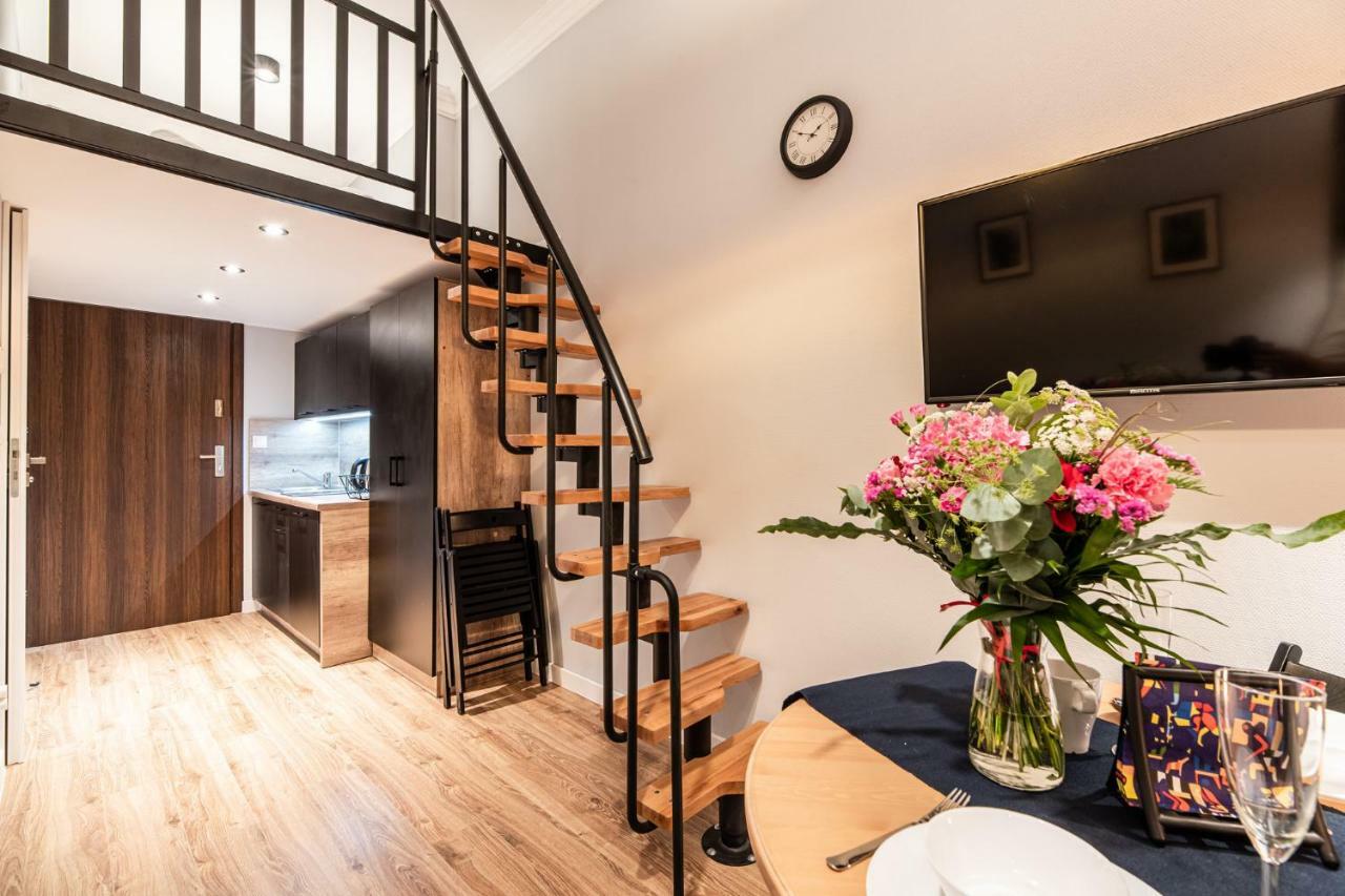 Lubomirskiego 23 Residence - Great Location, 10 Min To Main Square By Foot, Right Next To Main Rail And Bus Station Krakow Luaran gambar