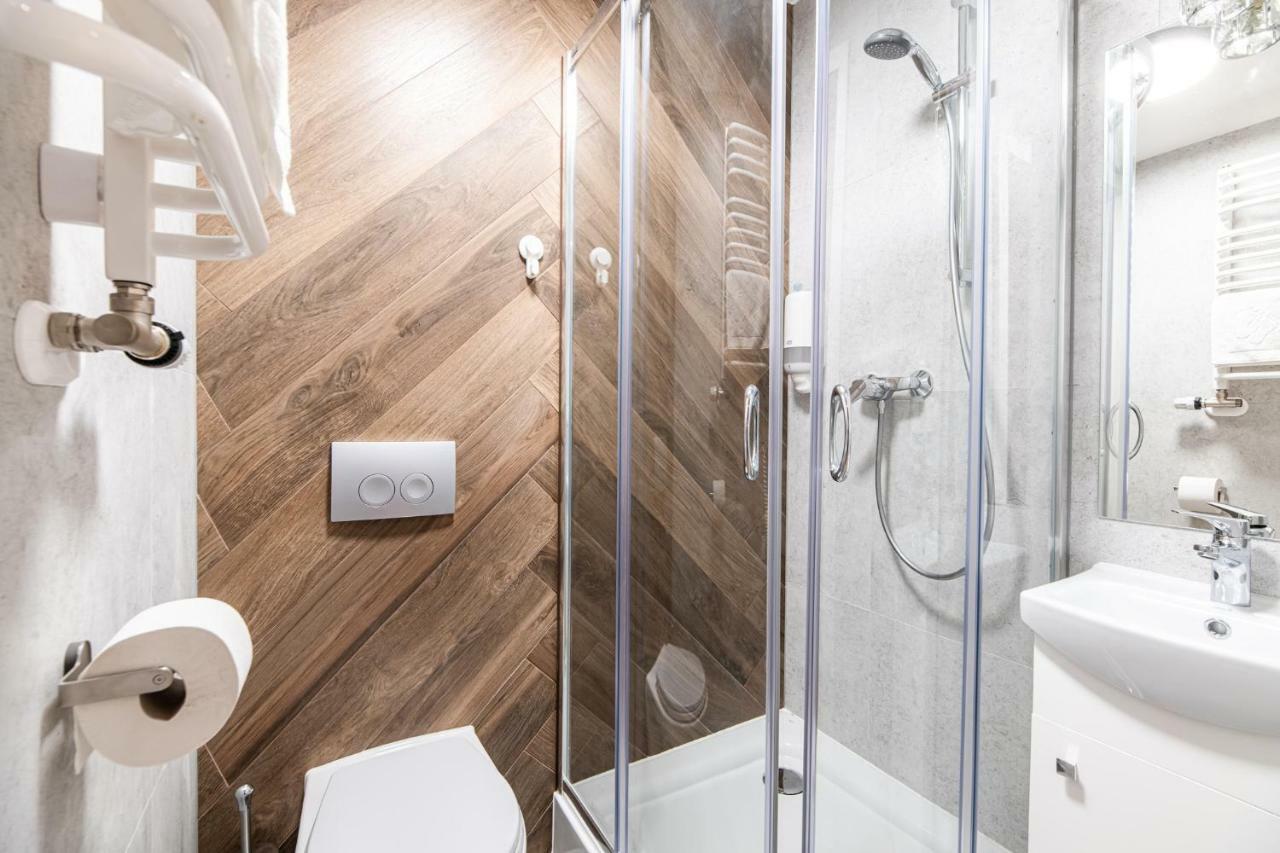 Lubomirskiego 23 Residence - Great Location, 10 Min To Main Square By Foot, Right Next To Main Rail And Bus Station Krakow Luaran gambar