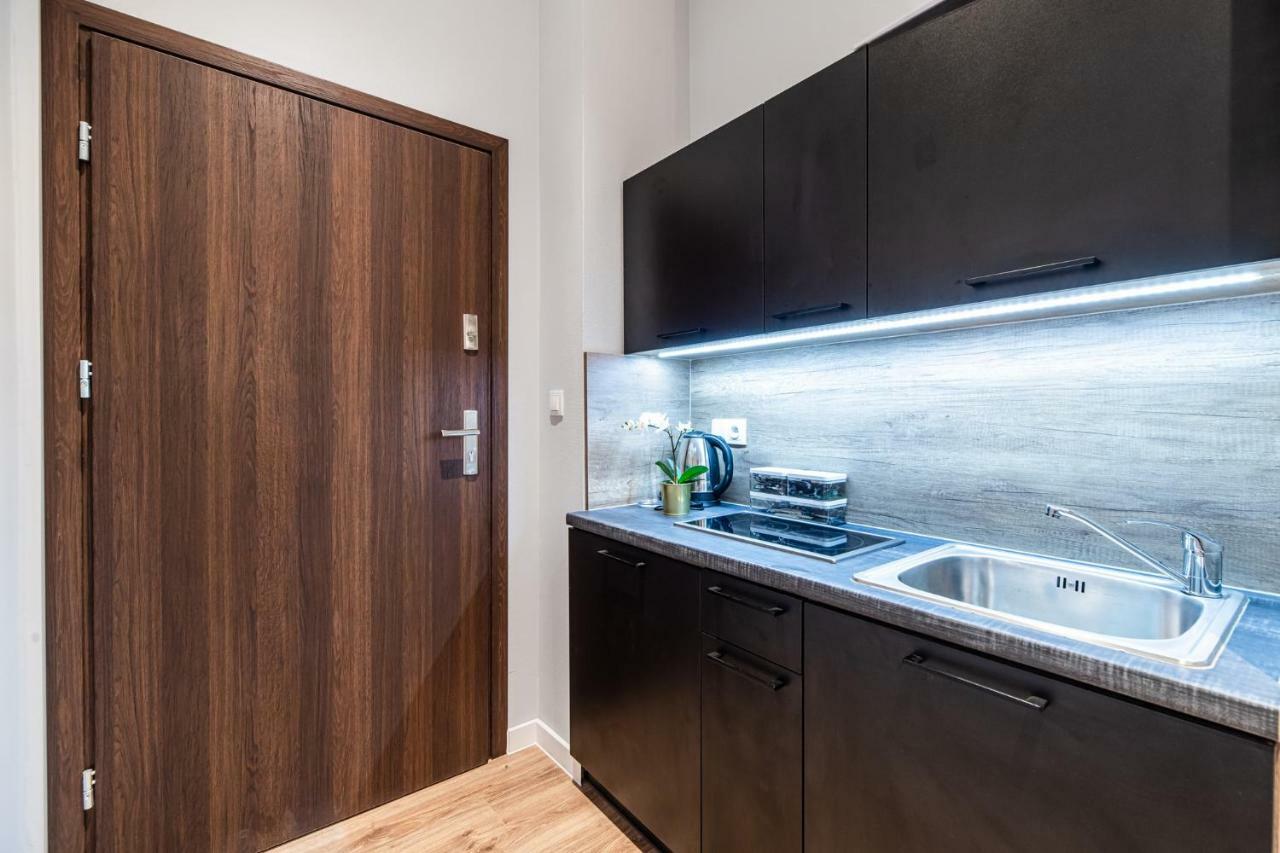 Lubomirskiego 23 Residence - Great Location, 10 Min To Main Square By Foot, Right Next To Main Rail And Bus Station Krakow Luaran gambar