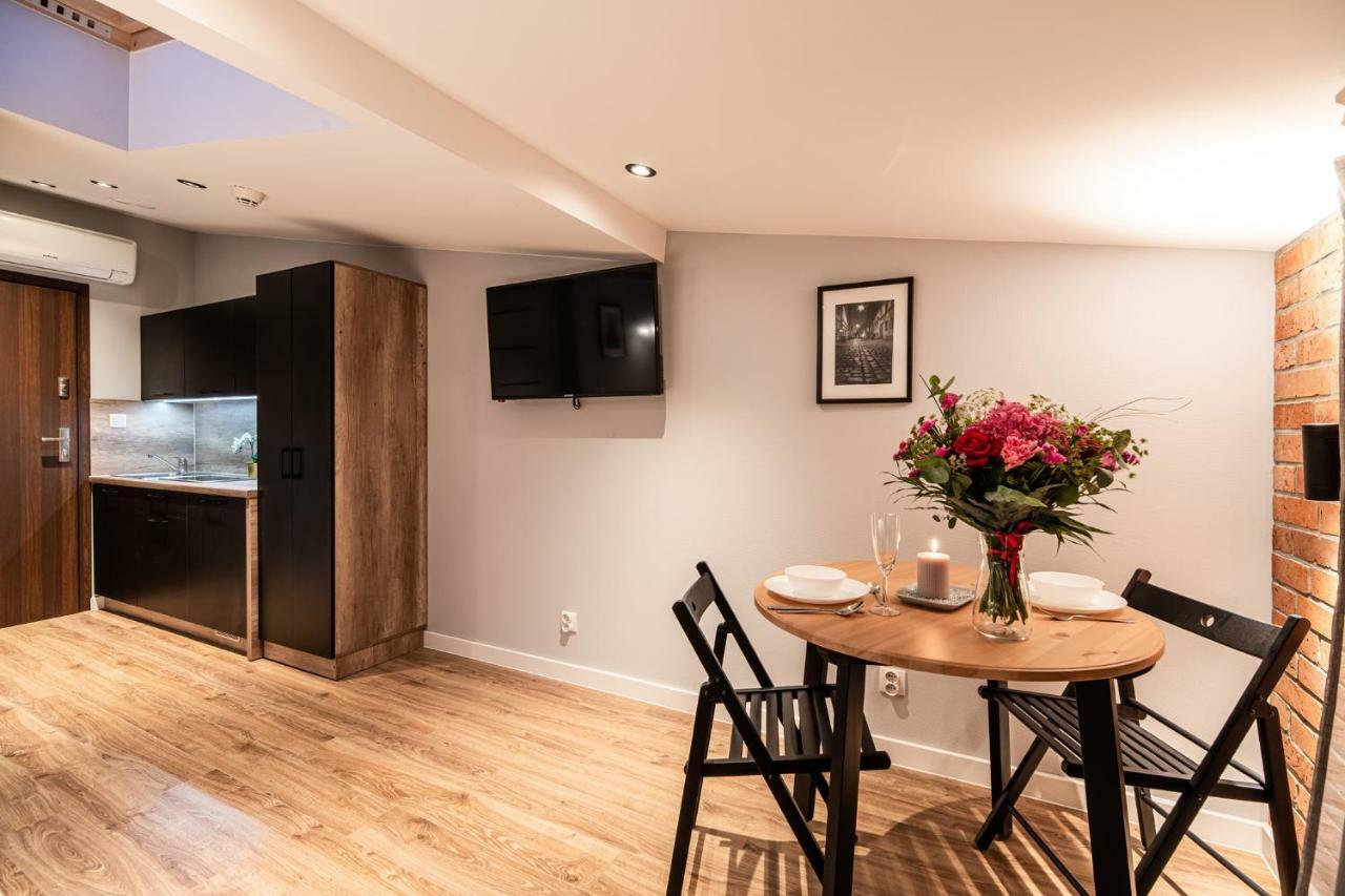 Lubomirskiego 23 Residence - Great Location, 10 Min To Main Square By Foot, Right Next To Main Rail And Bus Station Krakow Luaran gambar