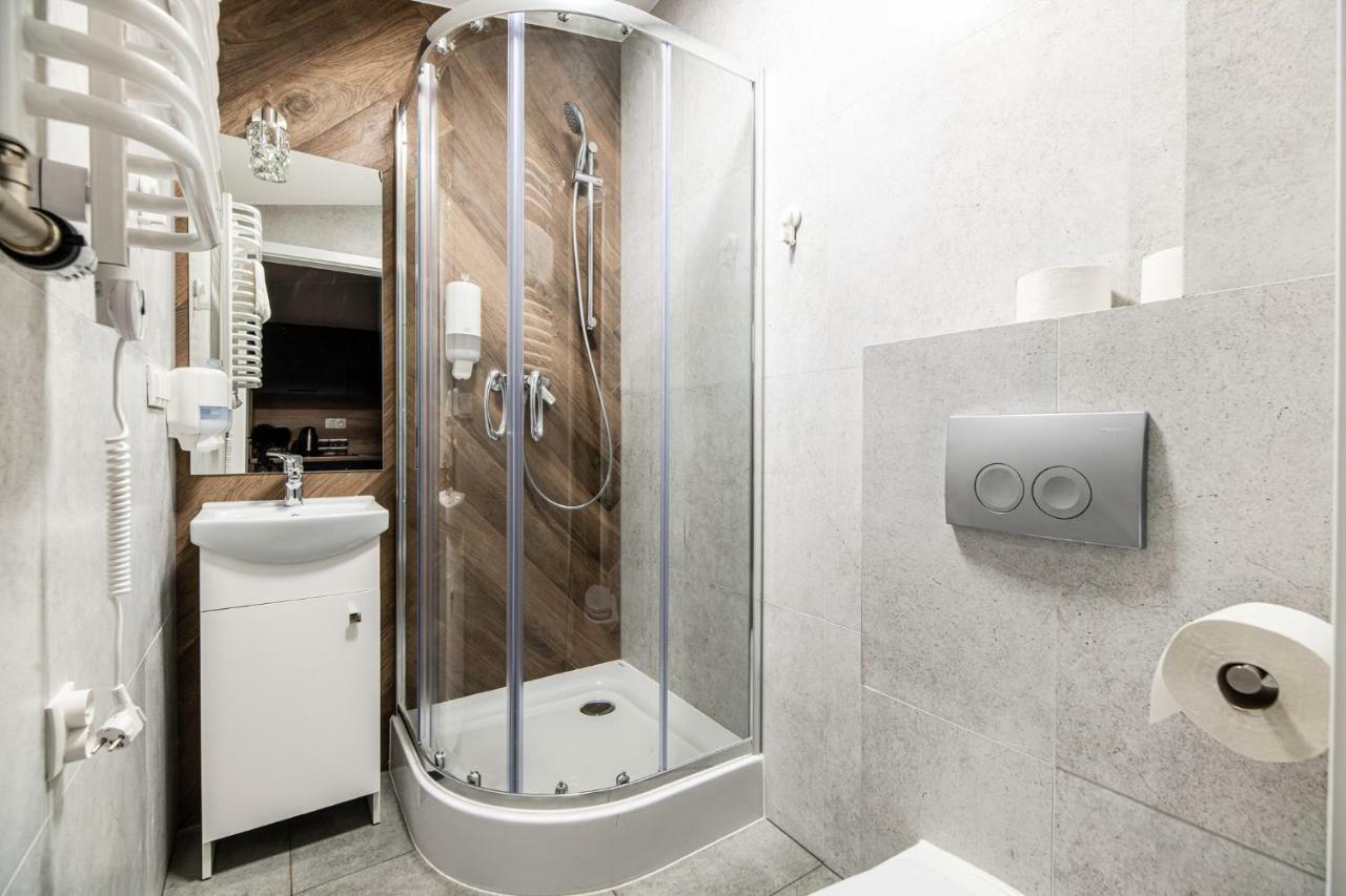 Lubomirskiego 23 Residence - Great Location, 10 Min To Main Square By Foot, Right Next To Main Rail And Bus Station Krakow Luaran gambar