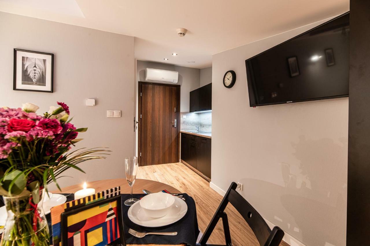 Lubomirskiego 23 Residence - Great Location, 10 Min To Main Square By Foot, Right Next To Main Rail And Bus Station Krakow Luaran gambar